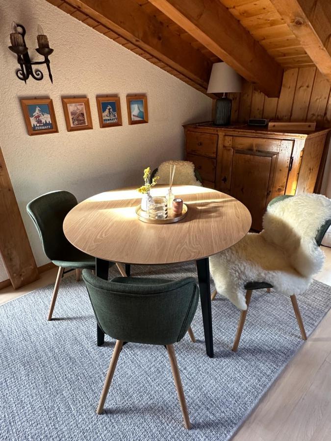 Dachwohnung Mit Charme Im Haus Luchre, Zermatt Zewnętrze zdjęcie